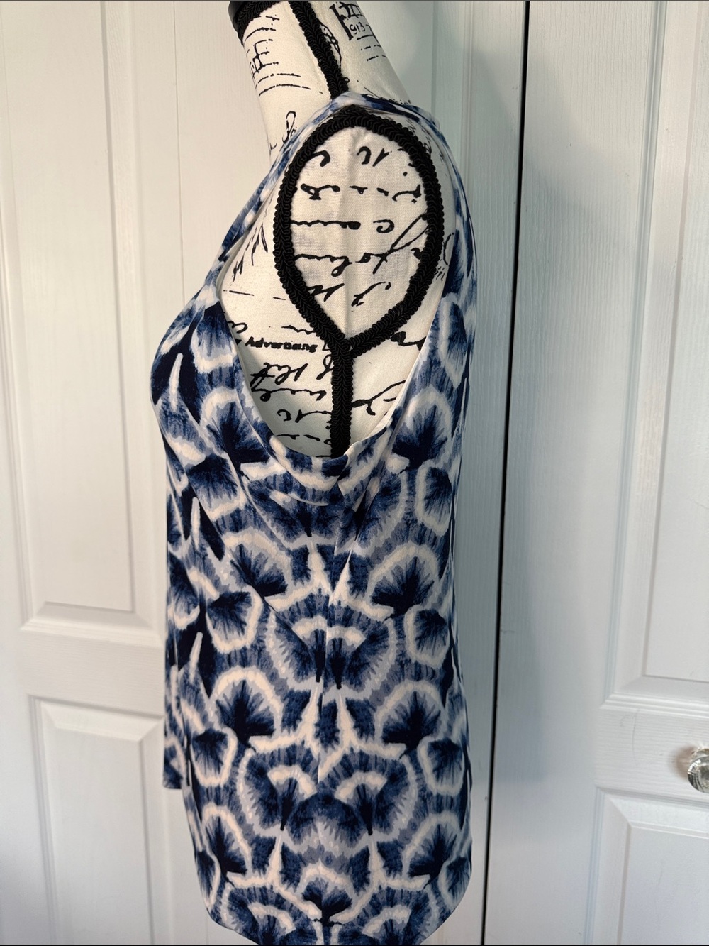 White House Black Market Navy and White Crisscross Halter Top - Picture 3 of 6